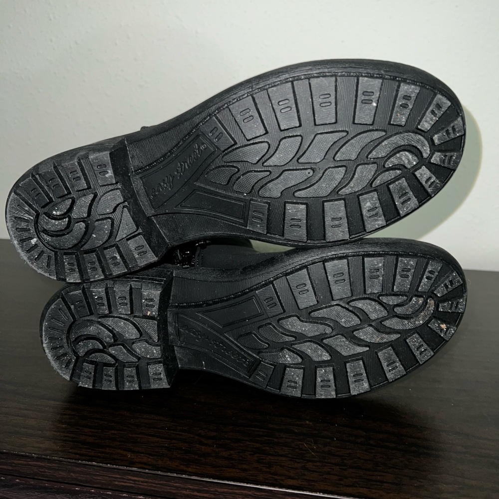 Easy Street Boots- Size 6.5 - Like New - Worn one time. - Picture 5 of 5